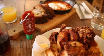 <a href="http://sriracha2go.com/" target="_blank">Sriracha2Go</a>